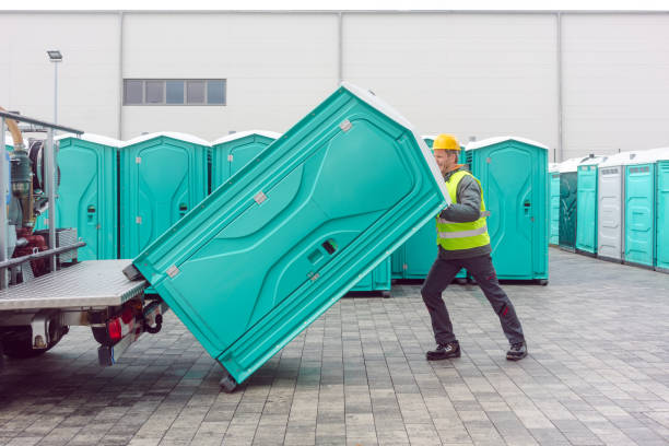 Portable Toilet Options We Offer in Red Lick, TX