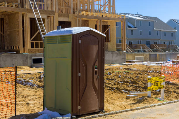 Portable Toilet Options We Offer in Red Lick, TX